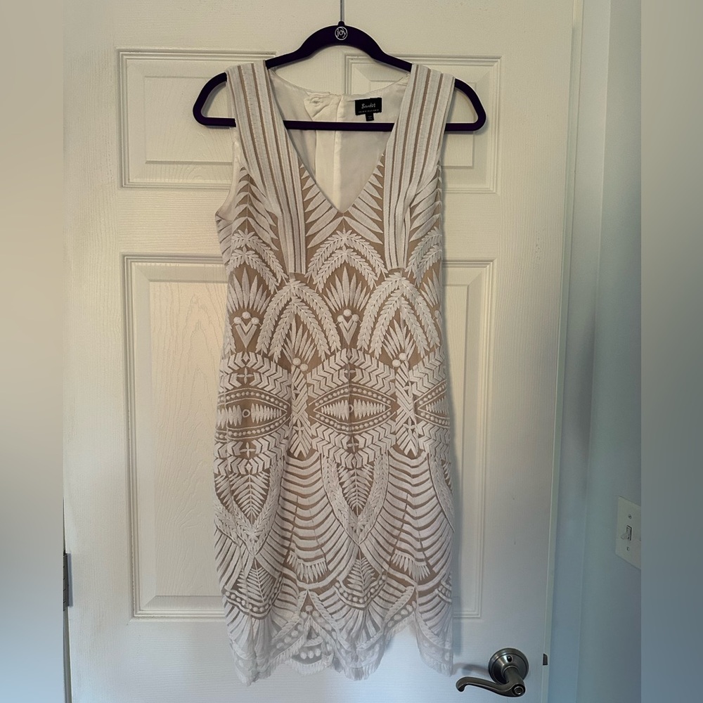 Super cute Bardot dress! Perfect for vacation or graduation or bridal event